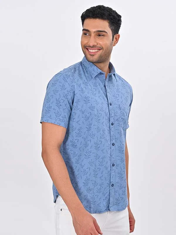 Indian Terrain Men's Regular Fit Half Sleeve Tropical Print Blue Shirt